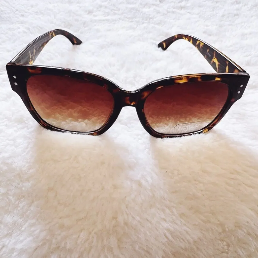 Jack Light Tortoise Brown Square Sunglasses